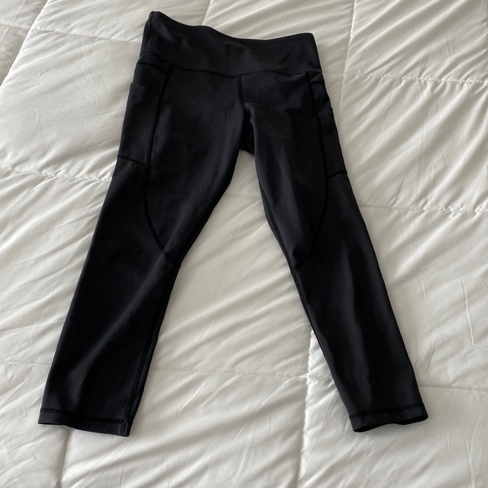 Perfect condition small Zyia capri workout pants